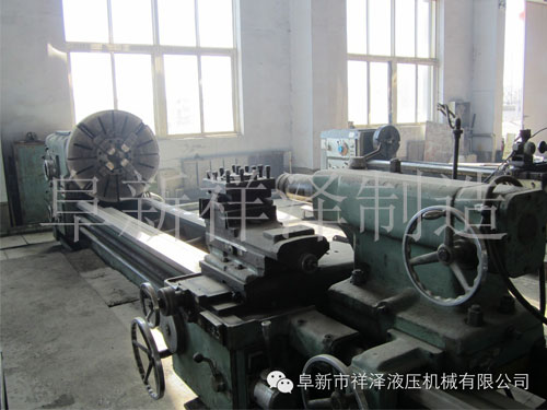 普車(chē)CW6163C 最大工件長(zhǎng)度3米、最大工件回轉(zhuǎn)直徑630mm